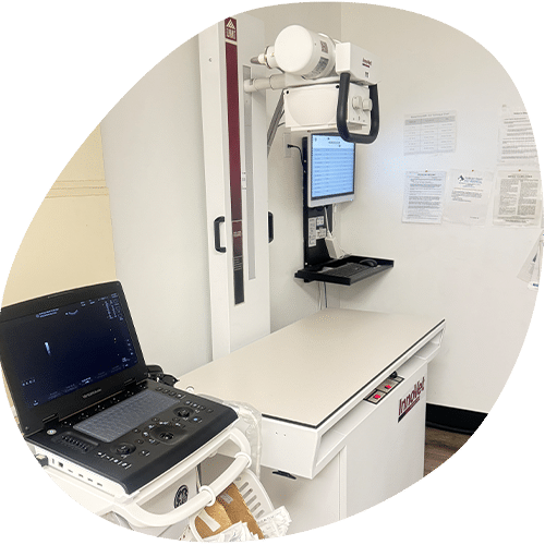 Medical X-ray room with digital imaging equipment